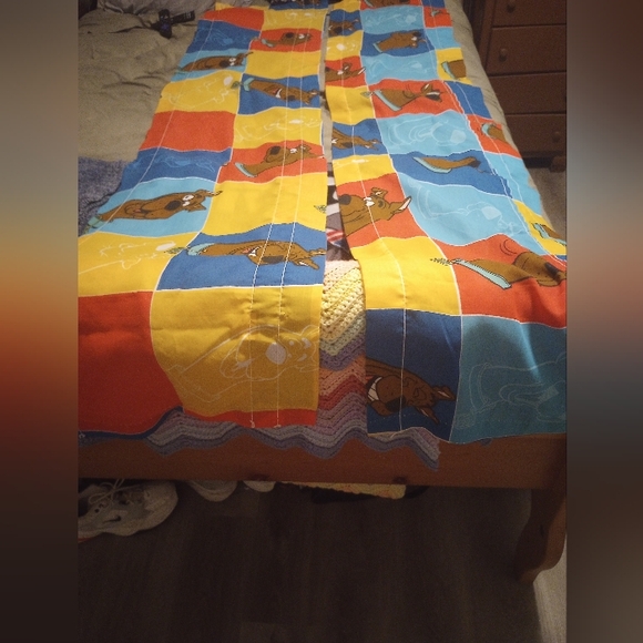 Dan River Vintage Scooby Doo 2 window treatments & 1 standard pillowcase bundle - Picture 4 of 7